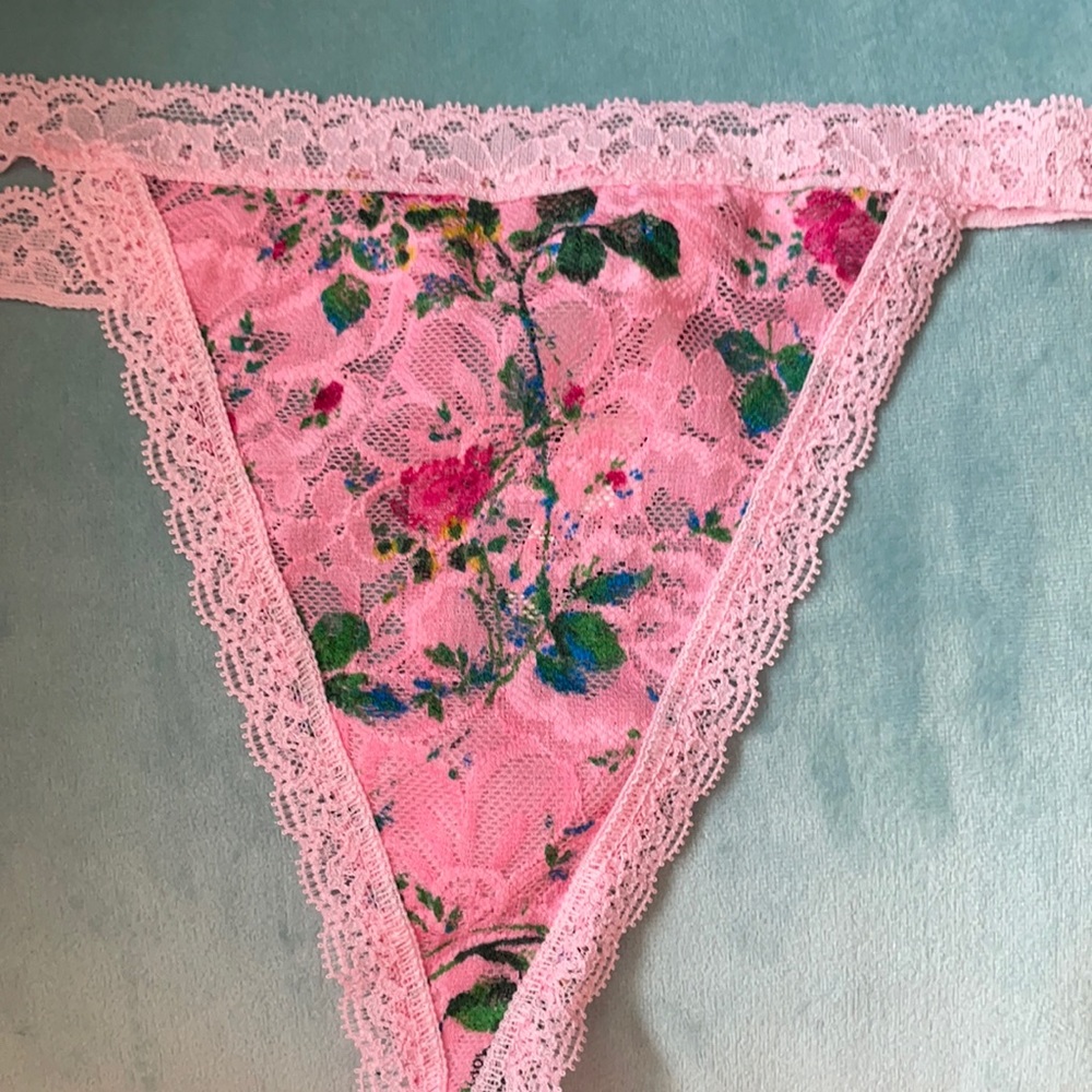 VS “V-string”